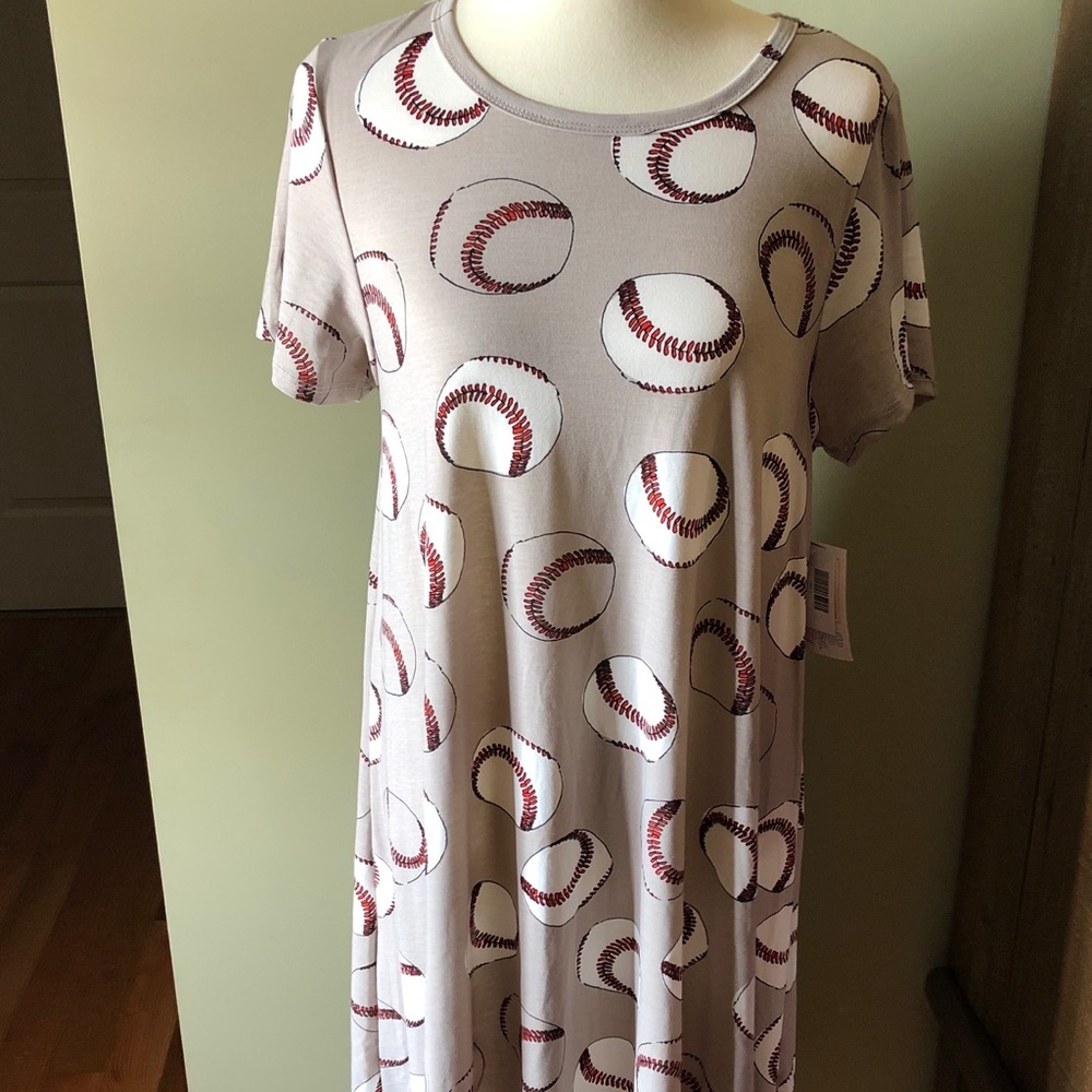 LuLaRoe NWT Baseball Carly - Large